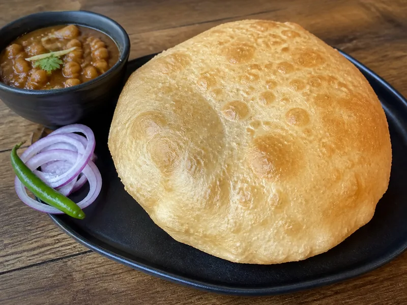 Danie Bhatura