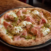 Danie Pizza Mortadella e Pistacchio